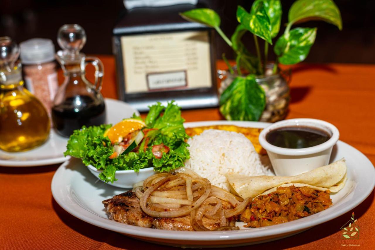 Hotel Y Restaurante Las Tablitas Monterrey Екстериор снимка